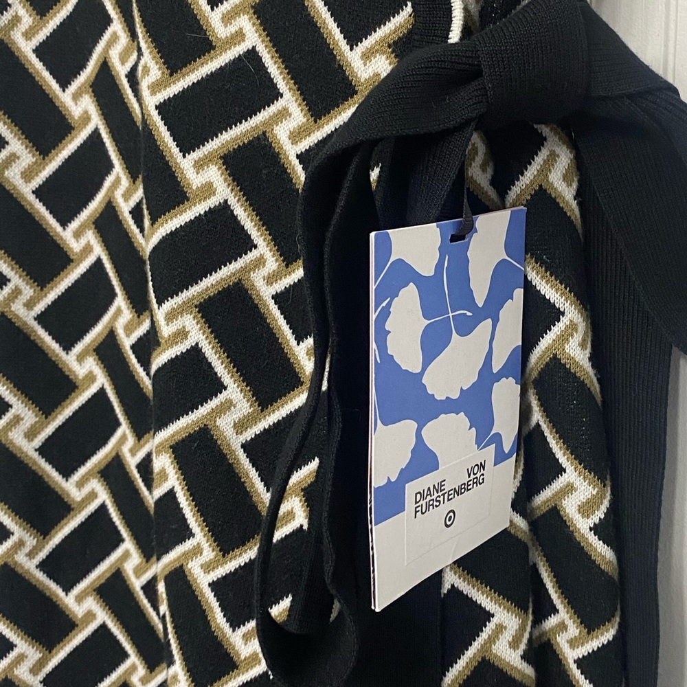 Diane Von Furstenberg X Target Collared Sleeveless Neutral Wrap Sweater - Picture 7 of 7